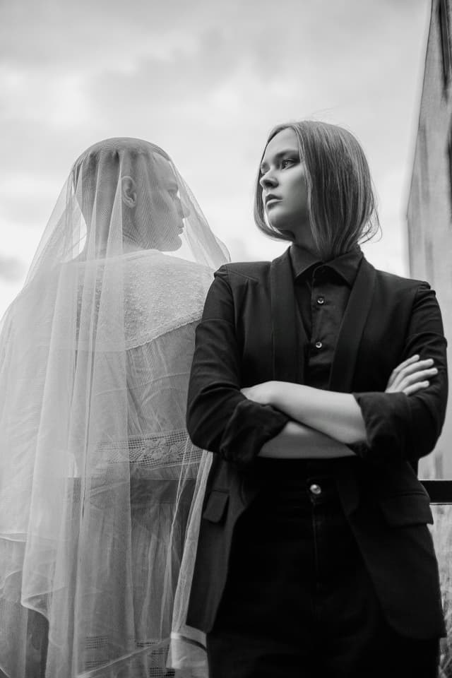 Mentalitatea „femeia trebuie să...” vs adevăruri moderne