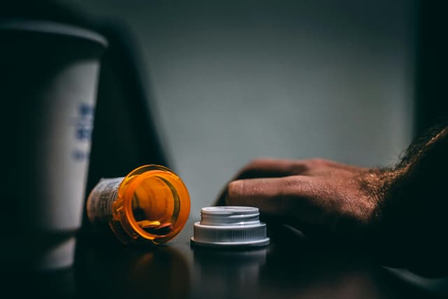 Medic sau terapeut? Cum alegi sprijin pentru viață intimă