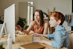 Cum ne educăm copiii despre corp și sex fără teamă