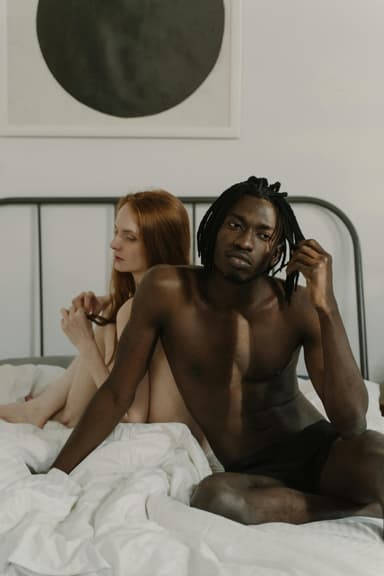 Fantezia sexuală cu altcineva – este normală, dacă e sinceră?
