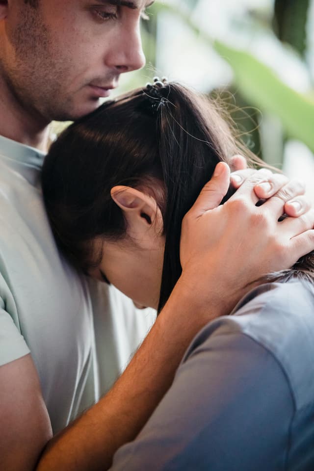 Ce simți când partenerul tău nu te mai dorește – și cum te vindeci
